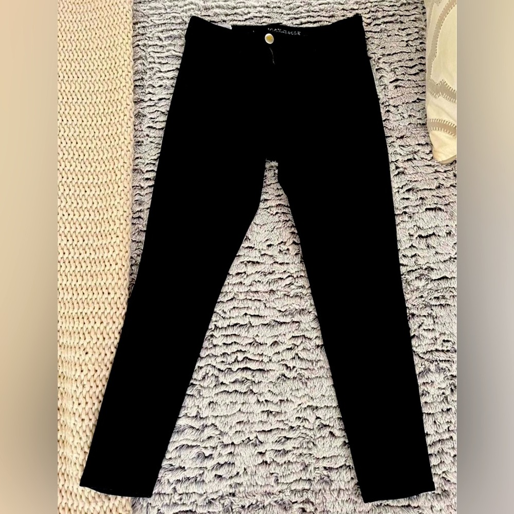 AMERICAN EAGLE SKINNY JEANS SIZE 8